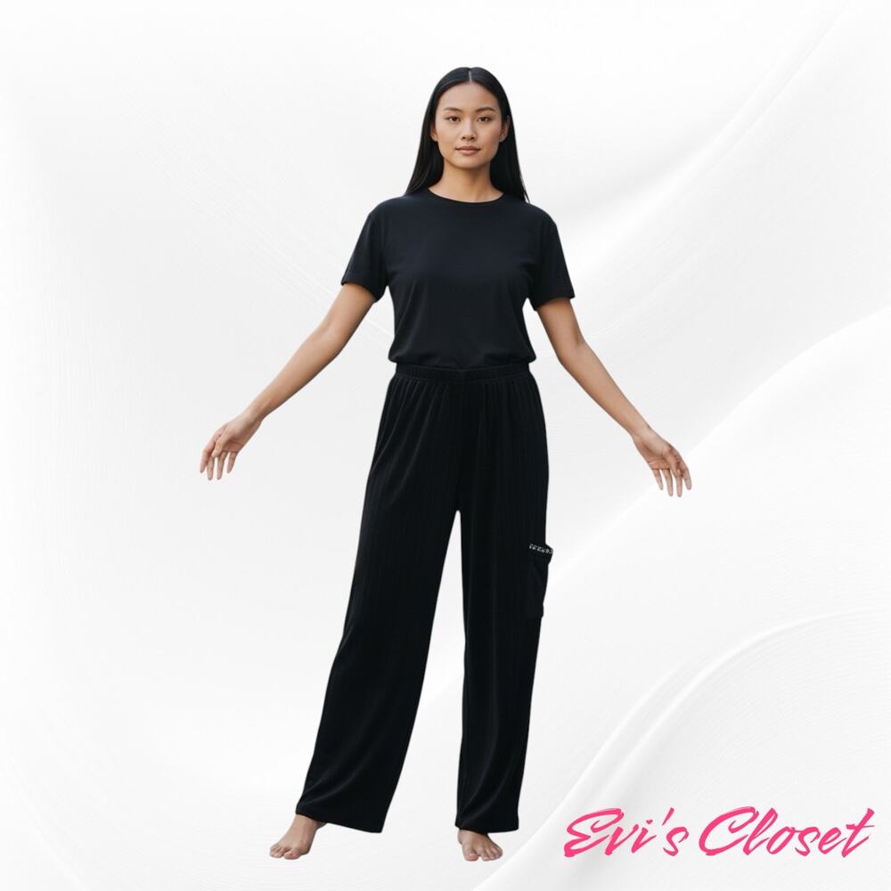 Chico's Travelers Black Slinky Pull On Pants Wide Leg Sz 1 8 Elastic Waist Band